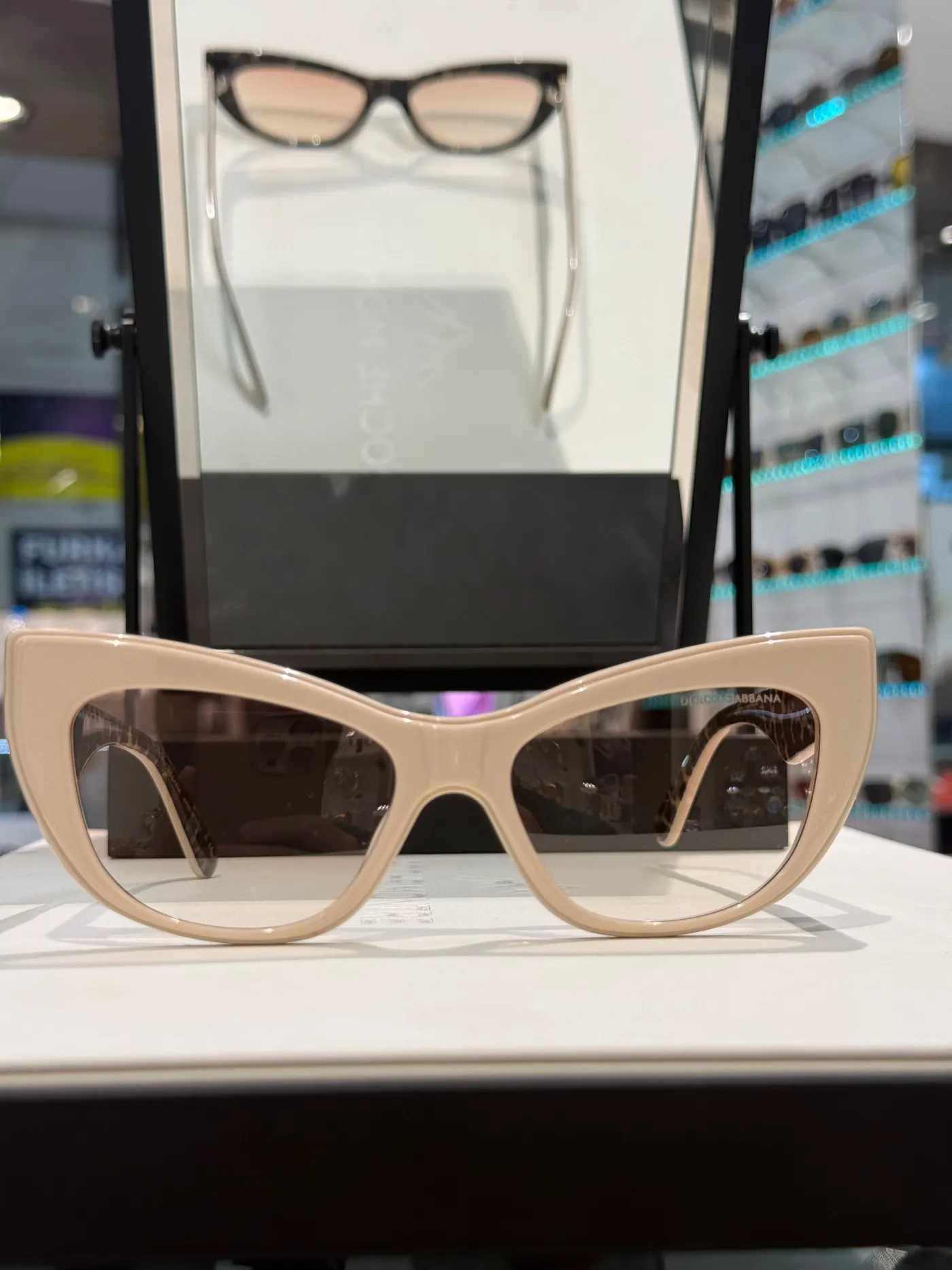 Dolce & Gabbana DG-01